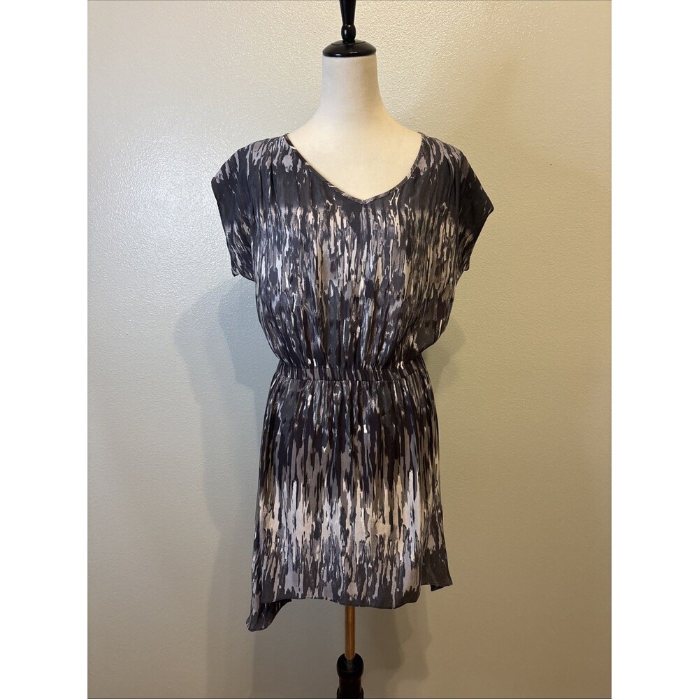 Express Womens Abstract Print Fit Flare Dress Size S Cap Sleeve V Neck